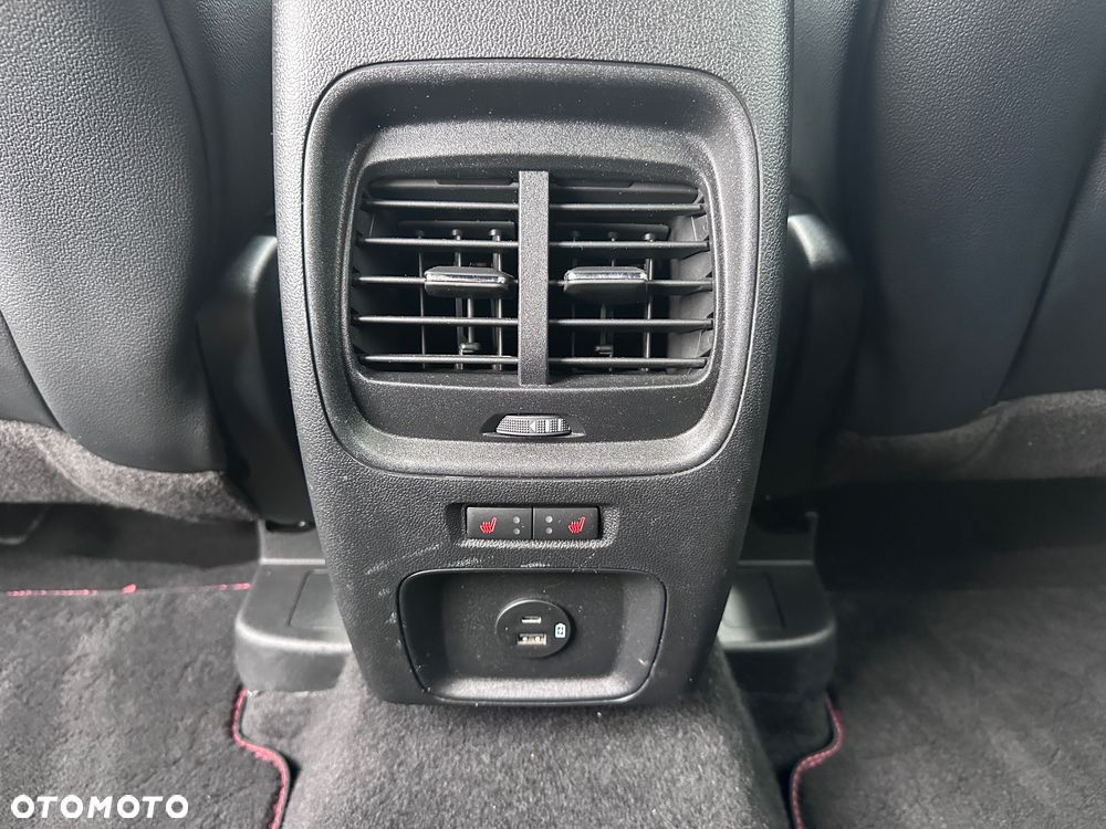 Ford Kuga - 23