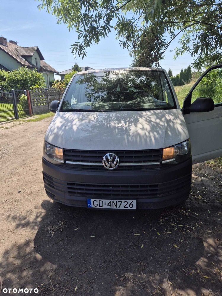 Volkswagen Transporter - 1