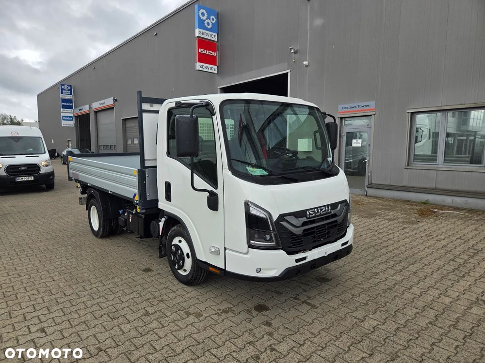 Isuzu M27 - 3