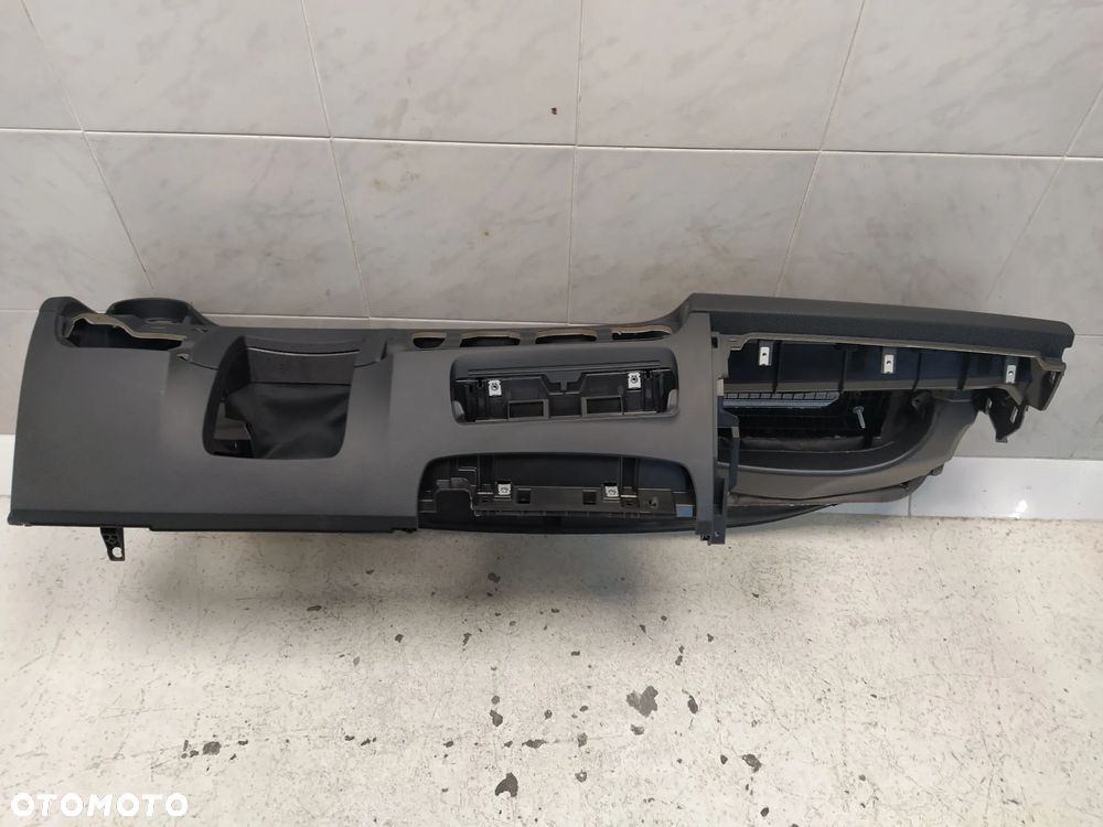 MERCEDES W118 AMG W177 CLA KONSOLA DESKA ROZDZIELCZA EU CZERWONA / BIAŁA NIĆ ORYGINAŁ - 11