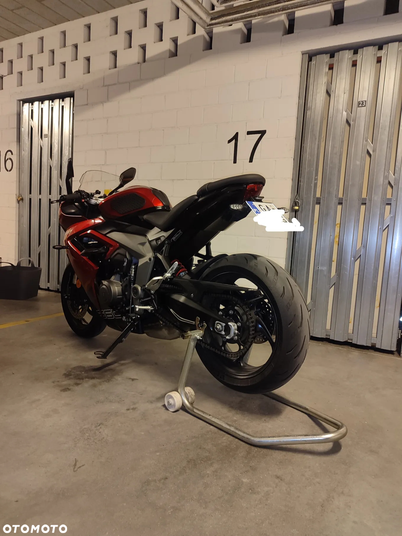 Triumph Daytona - 17