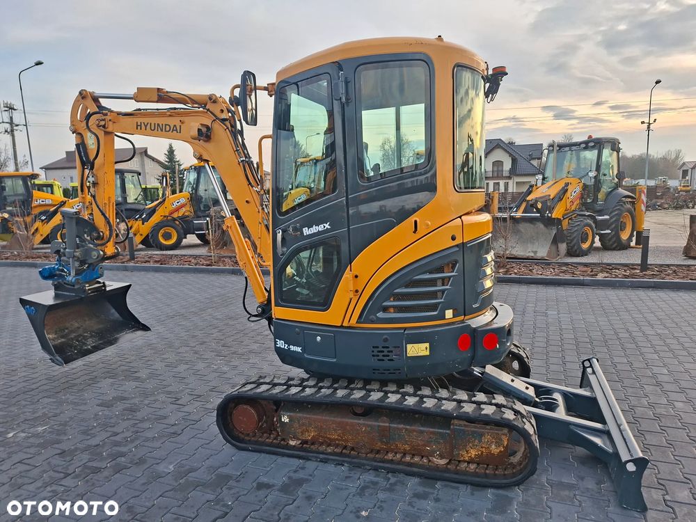 Hyundai R30 ROTOTILT - 9