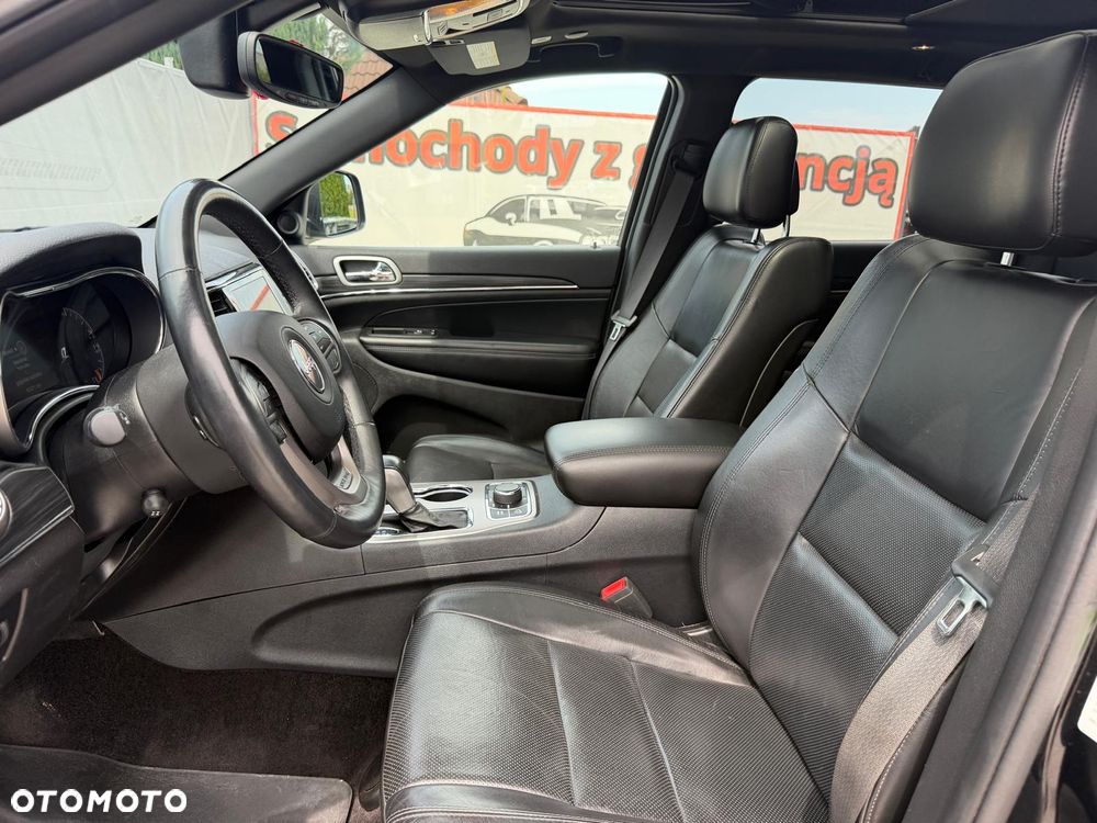 Jeep Grand Cherokee - 25