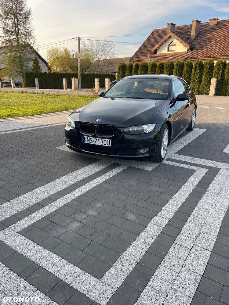 BMW Seria 3 325i M Sport Edition - 1