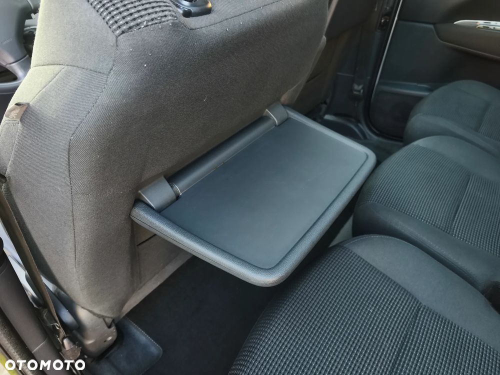 Peugeot 5008 - 22