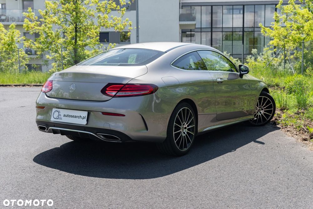 Mercedes-Benz Klasa C 300 9G-TRONIC - 7