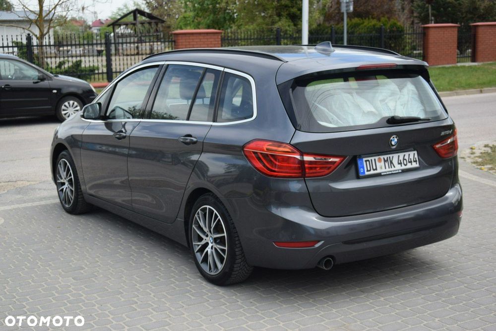 BMW Seria 2 218d GT Sport Line - 11