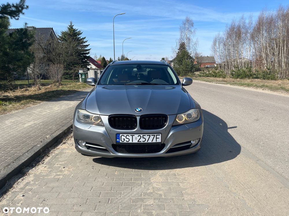 BMW Seria 3 330d xDrive DPF Edition Exclusive - 2