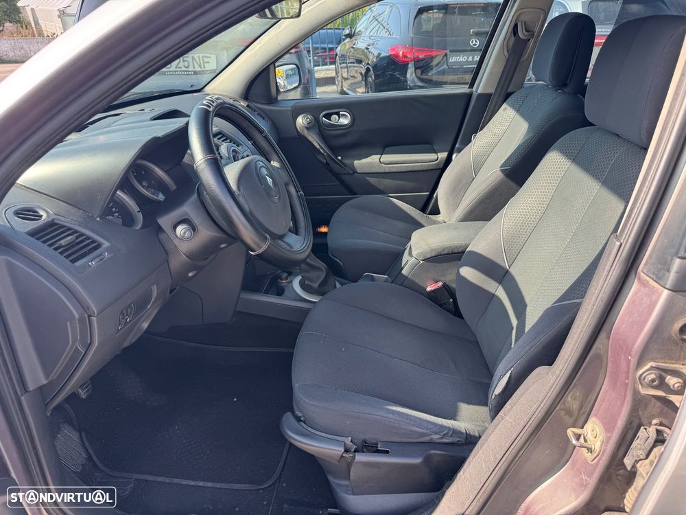 Renault Mégane 1.5 dCi Confort Authentique - 6