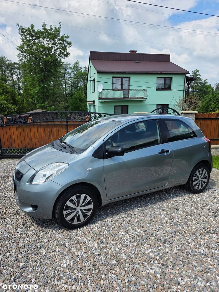Toyota Yaris 1.0 Terra A/C - 32