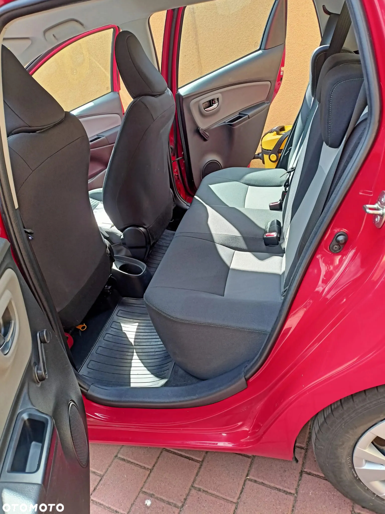 Toyota Yaris 1.5 Premium - 5