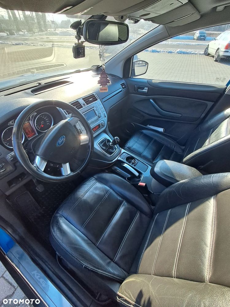 Ford Kuga 2.0 TDCi 4x4 Titanium - 6