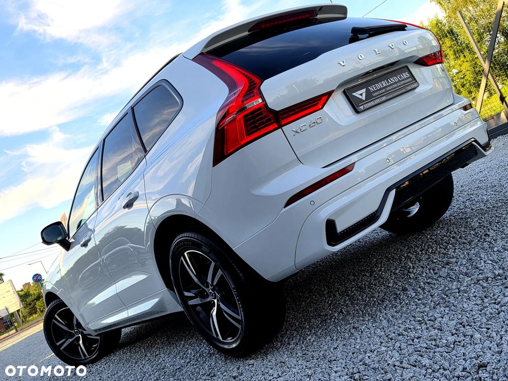 Volvo XC 60 B4 D AWD Plus Dark - 7
