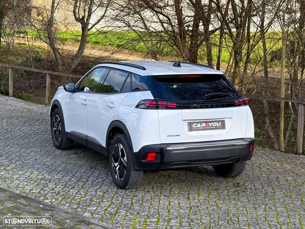 Peugeot 2008 1.2 PureTech Allure - 2