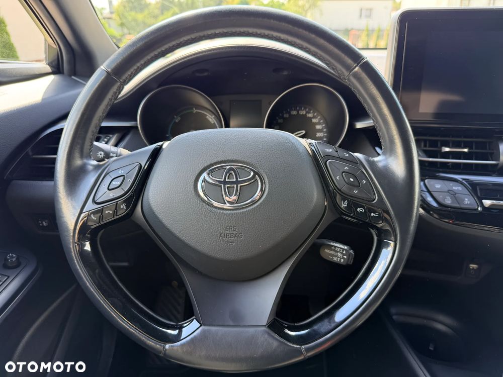 Toyota C-HR Style Selection - 25