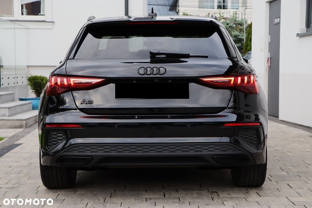 Audi A3 Sportback - 12
