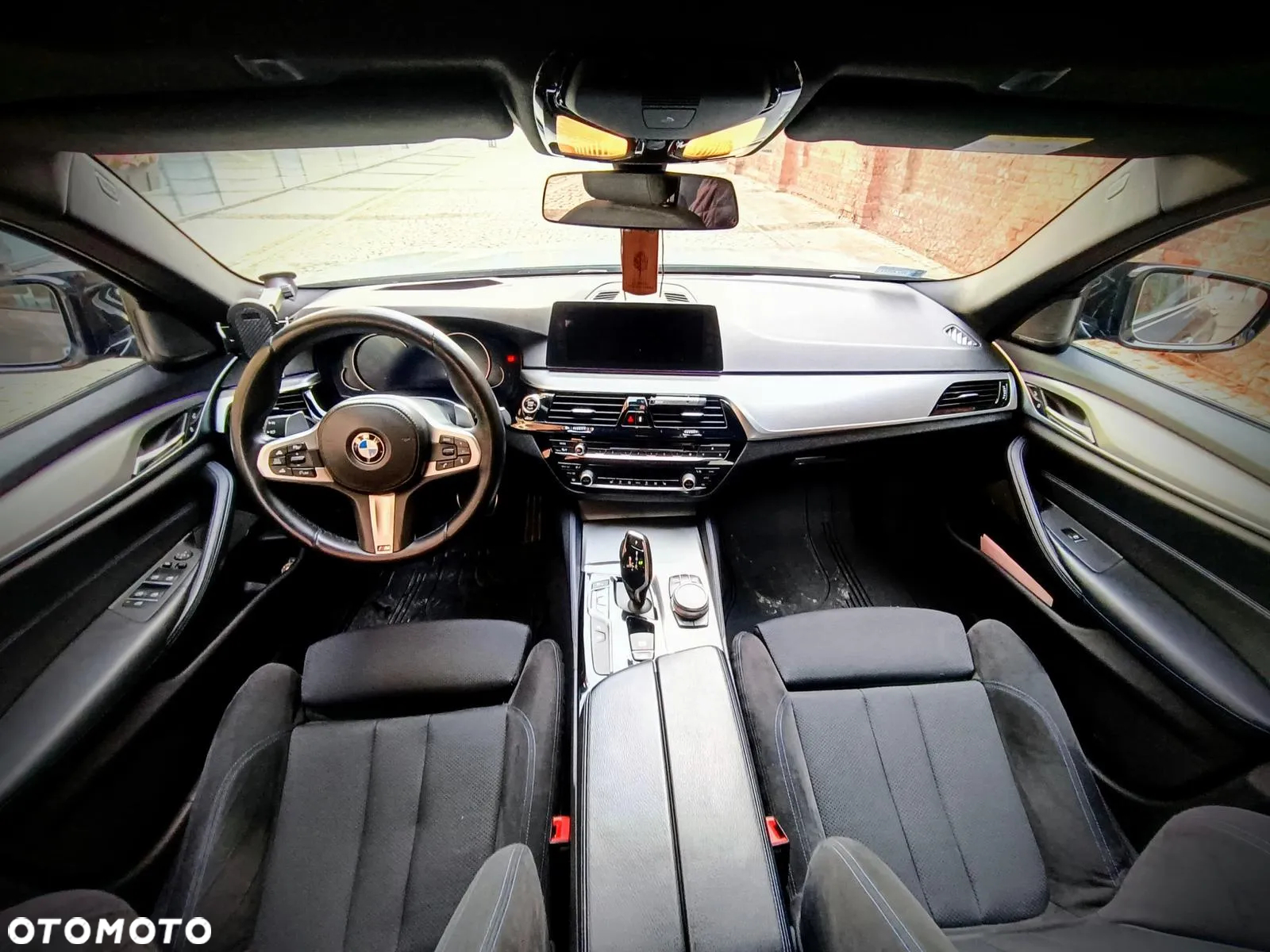BMW Seria 5 530d xDrive M Sport sport - 27