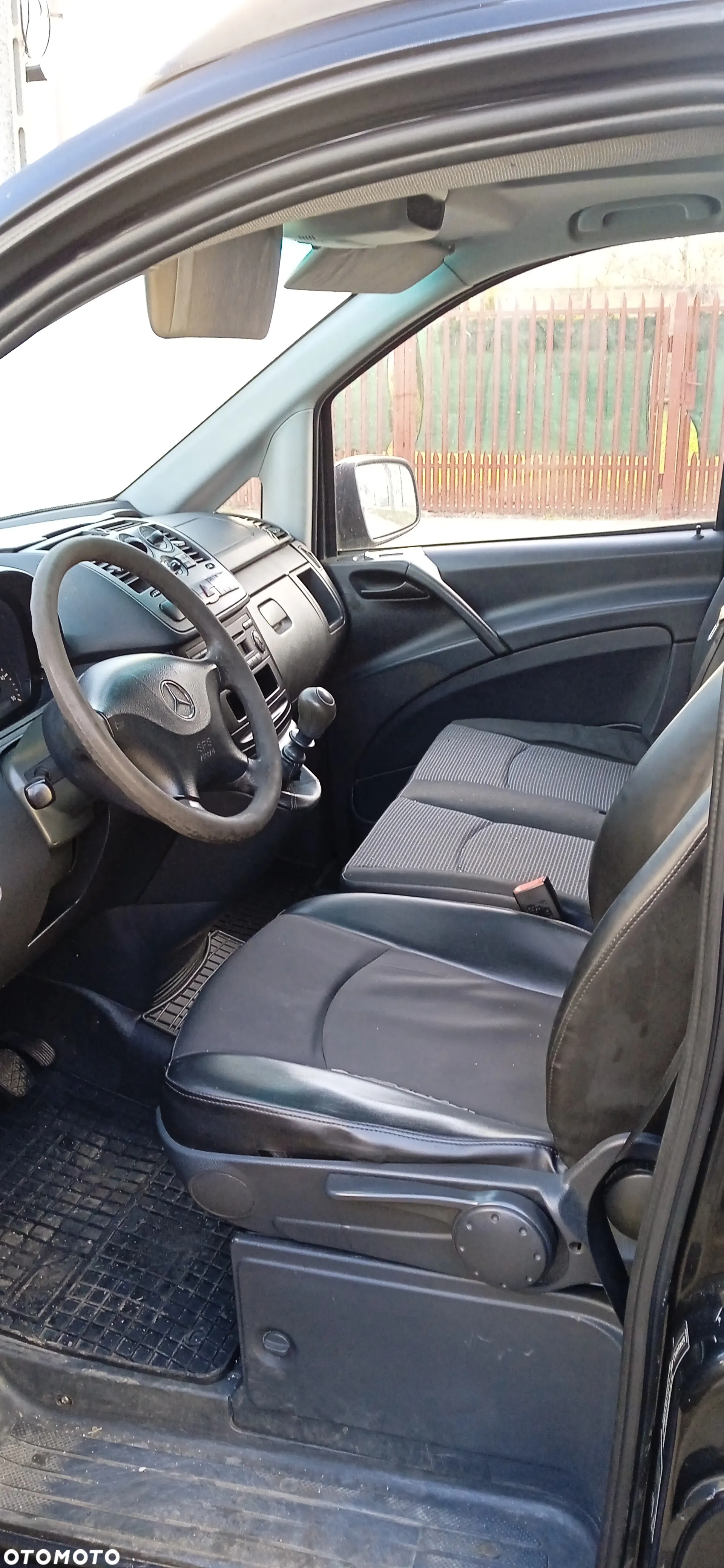 Mercedes-Benz VITO - 12
