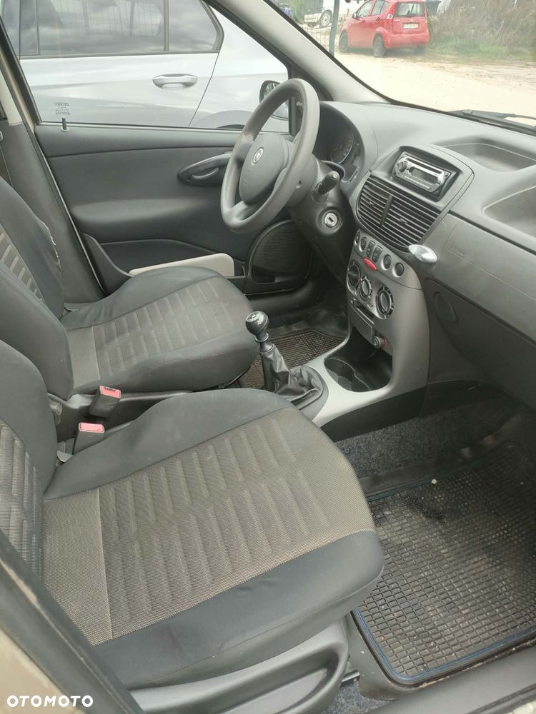 Fiat Punto 2008 photo 3
