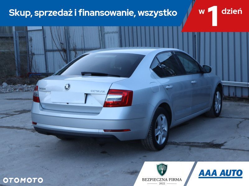 Skoda Octavia - 7