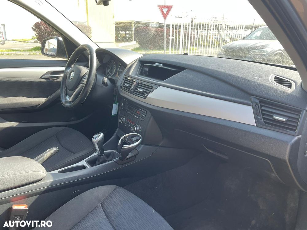 BMW X1 xDrive18d - 9