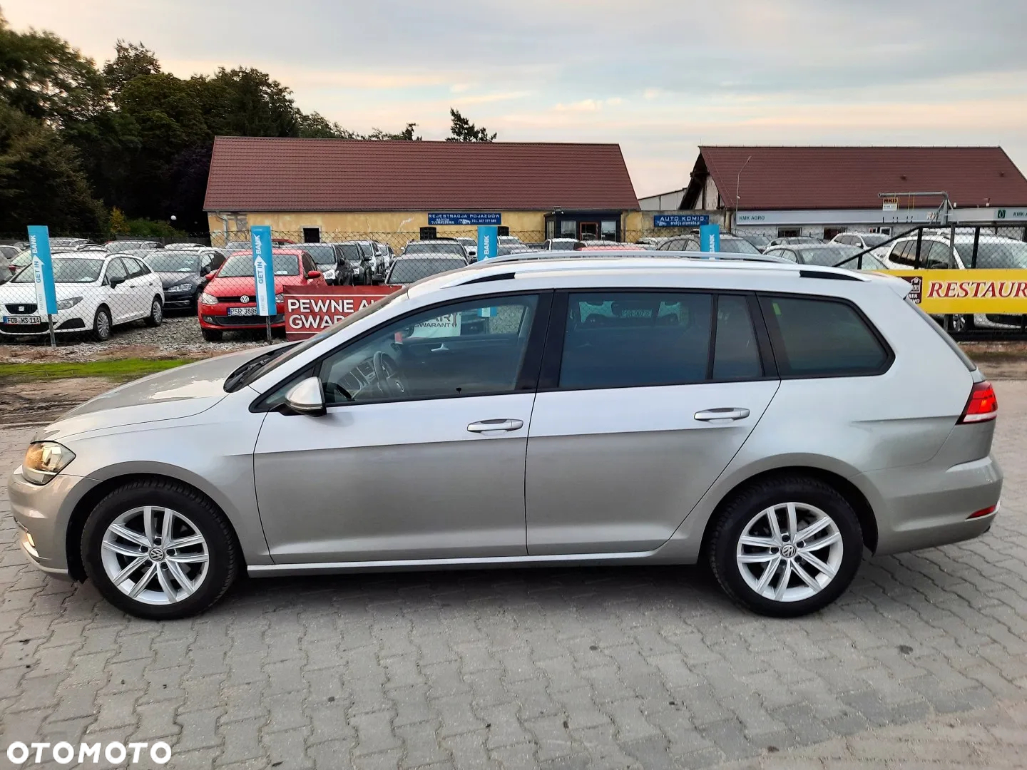 Volkswagen Golf Variant 1.6 TDI (BlueMotion Technology) Comfortline - 11