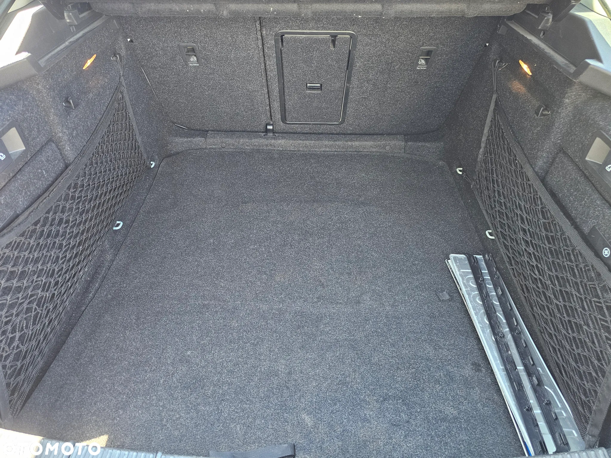 Skoda Superb 2.0 TDI L&K DSG - 17