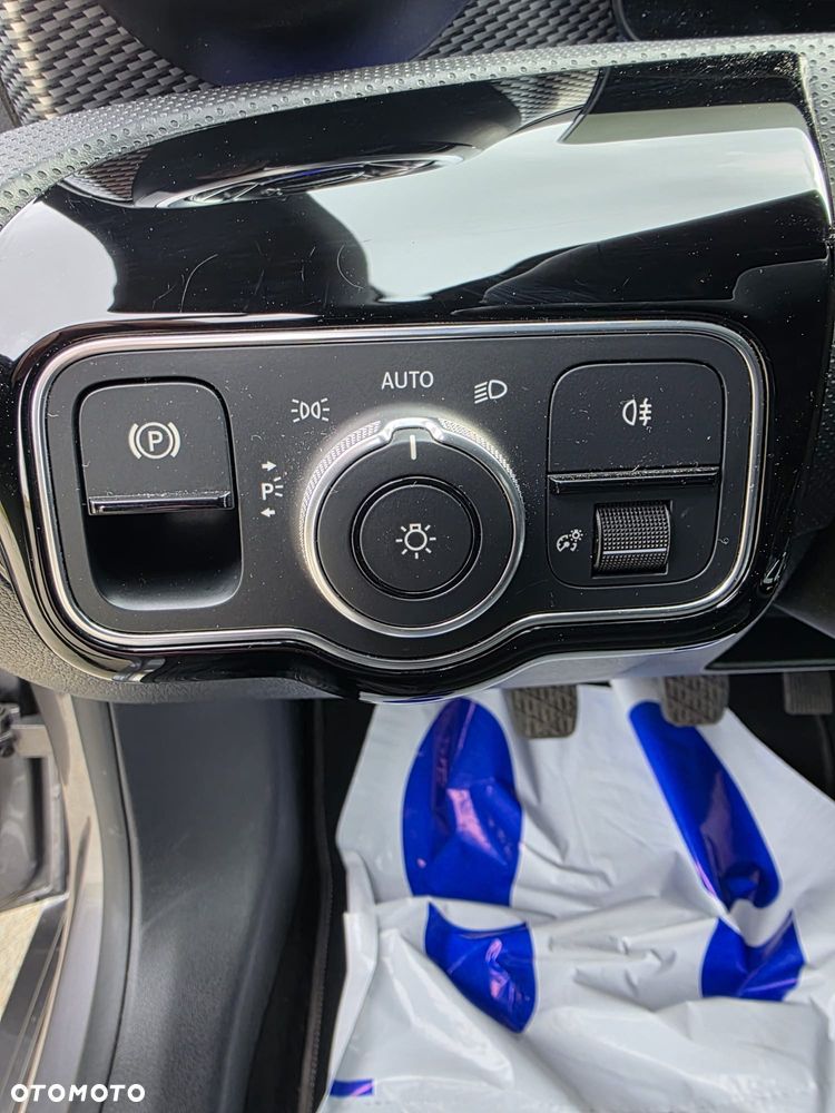 Mercedes-Benz CLA 180 Edition 2022 - 17