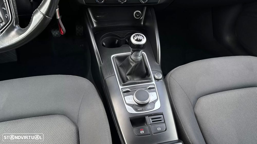 Audi A3 Sportback 30 TDI Sport - 17