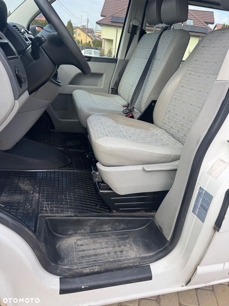 Volkswagen Transporter - 4