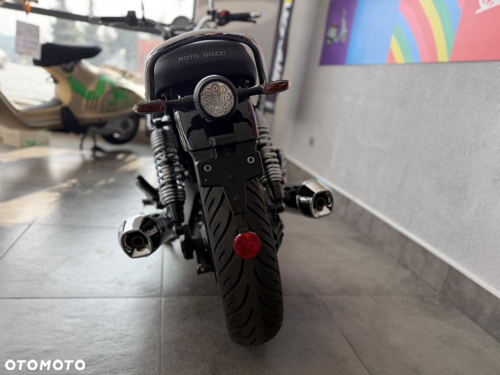 Moto Guzzi V7 - 14
