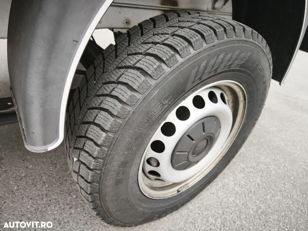 Volkswagen CRAFTER - 10