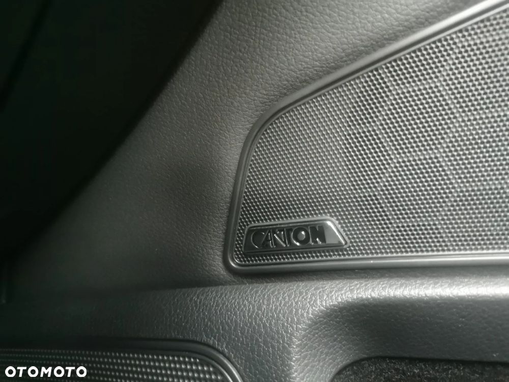 Skoda Superb 2.0 TDI DSG Premium Edition - 25