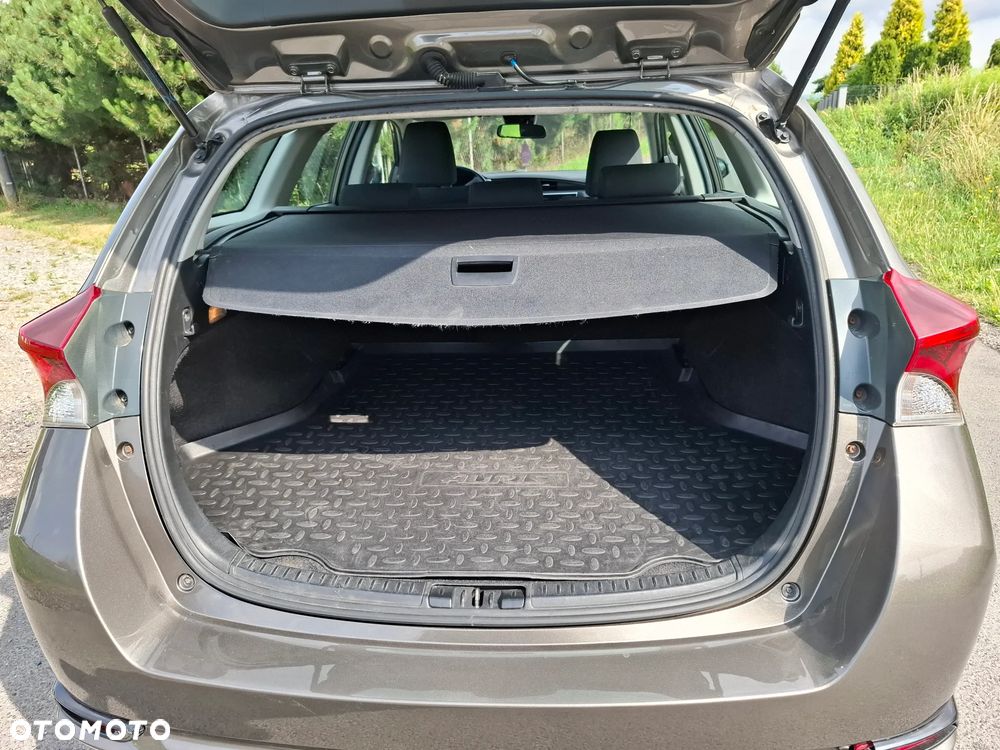 Toyota Auris - 26