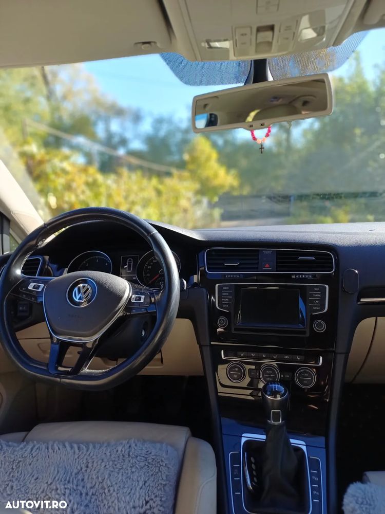 Volkswagen Golf 1.6 TDI DPF Trendline - 9