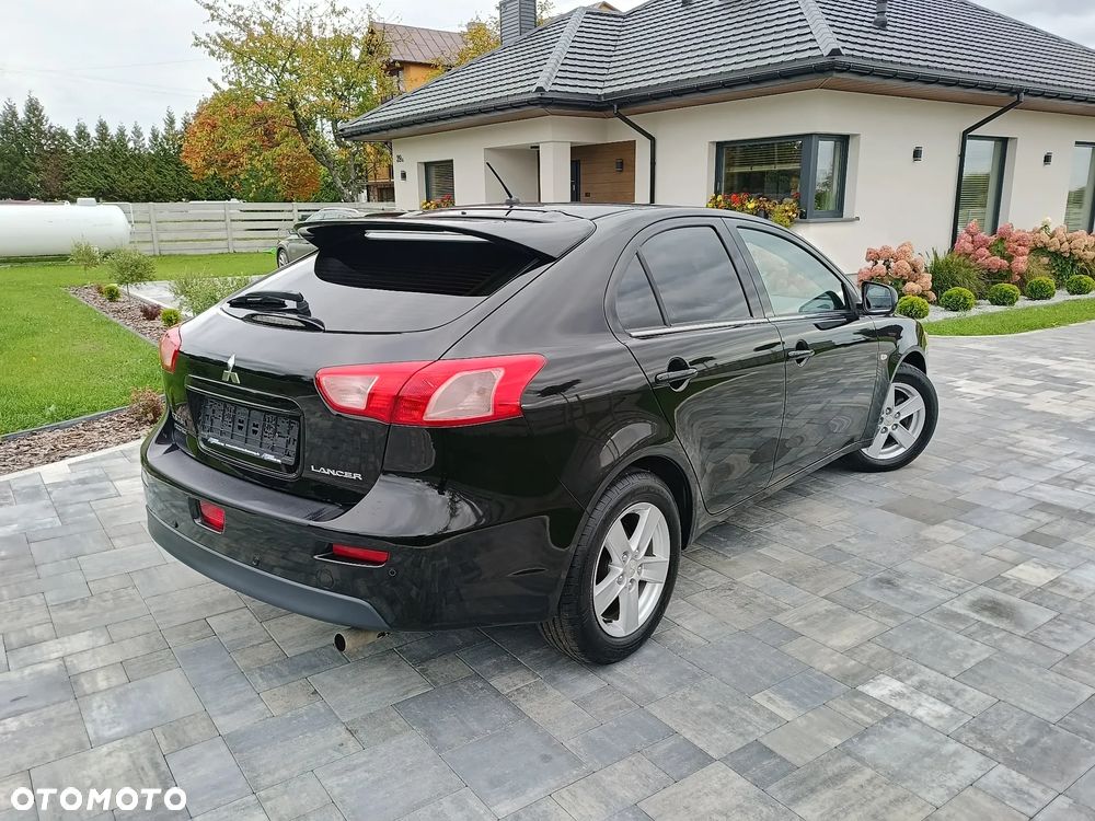 Mitsubishi Lancer 2011 photo 2