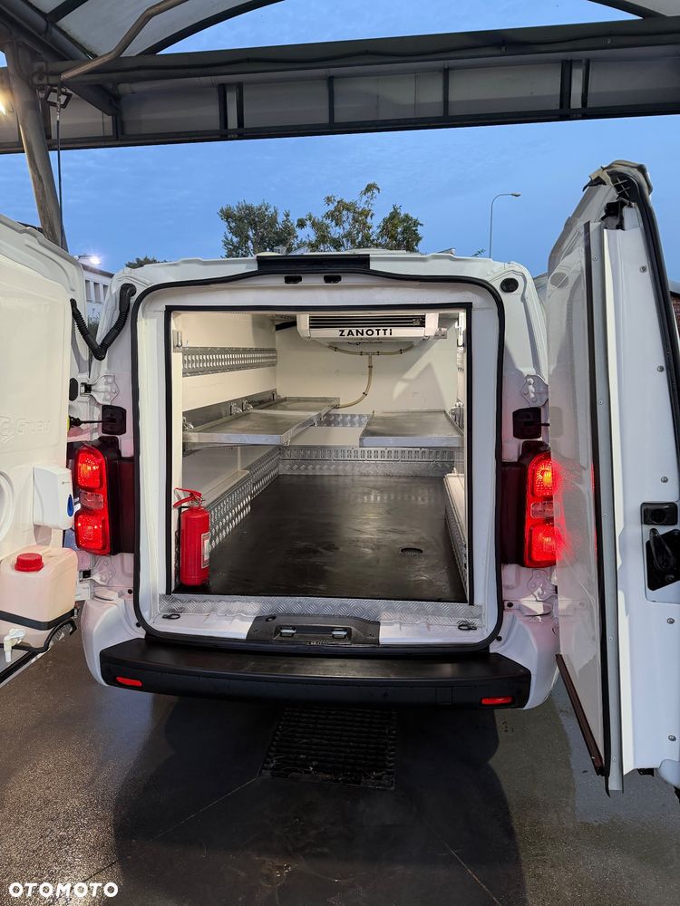 Opel Vivaro - 21