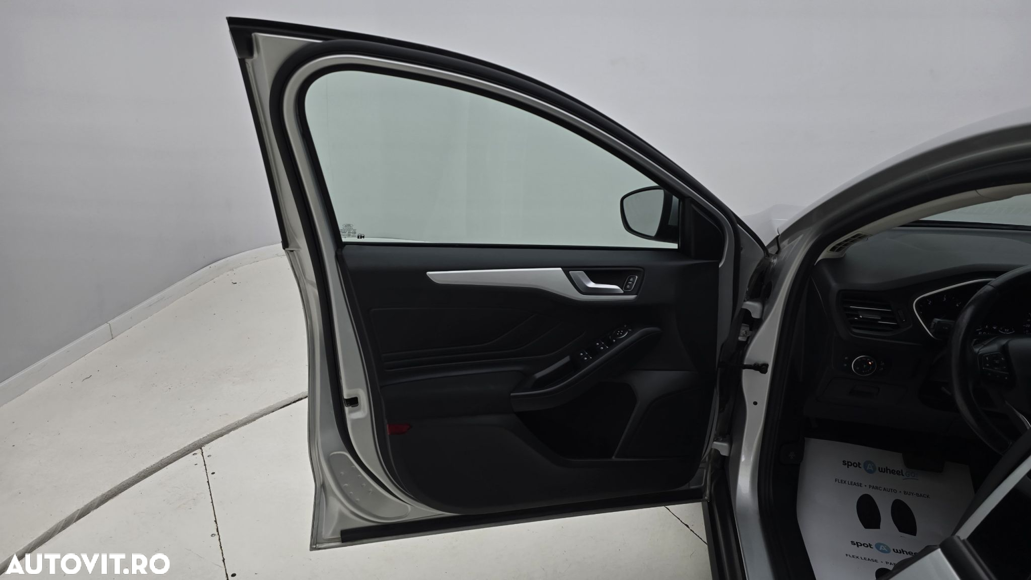 Ford Focus - 10