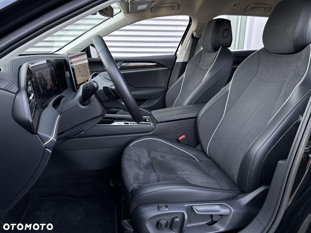 Volkswagen Passat - 10