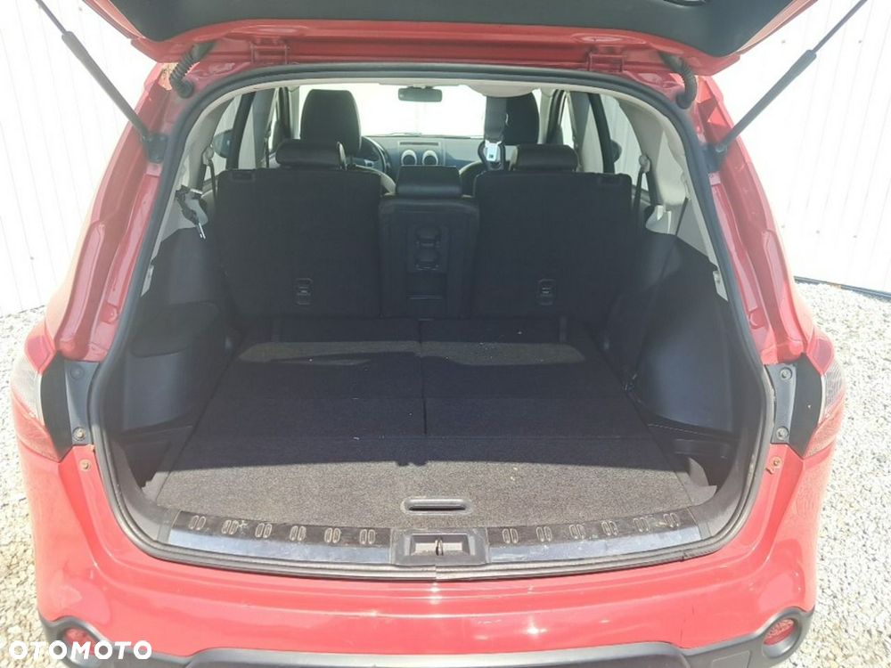 Nissan Qashqai+2 - 15