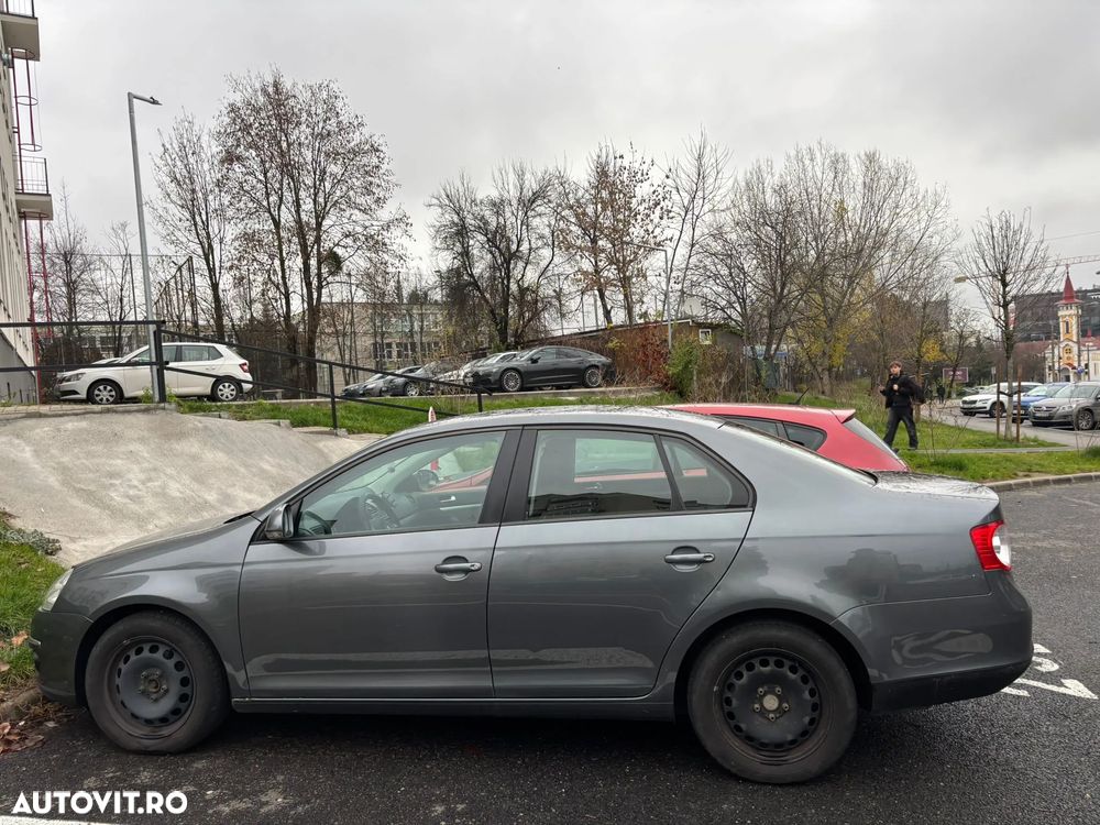 Volkswagen Jetta - 25