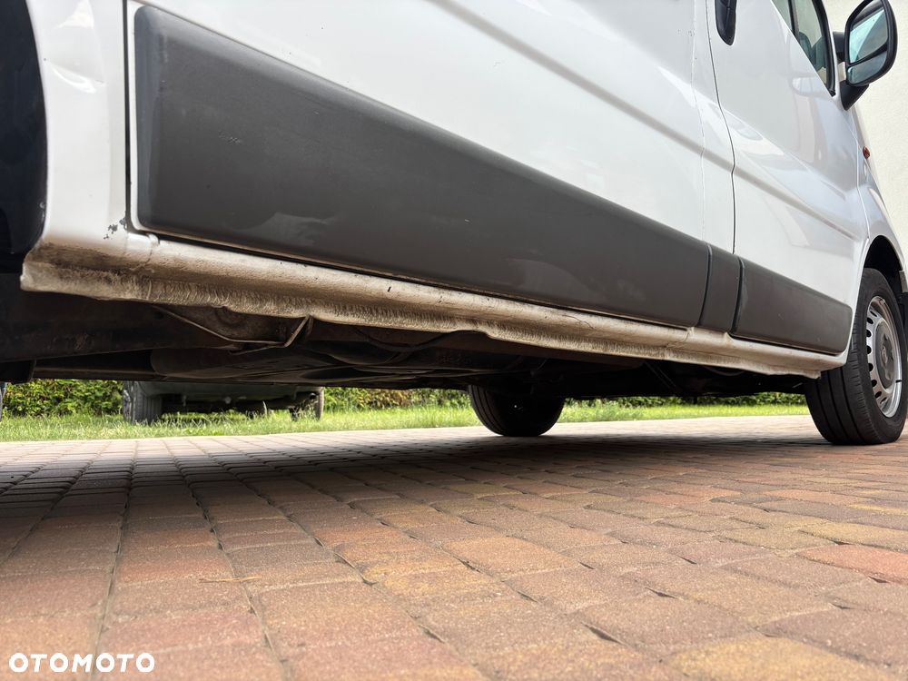 Opel Vivaro - 15