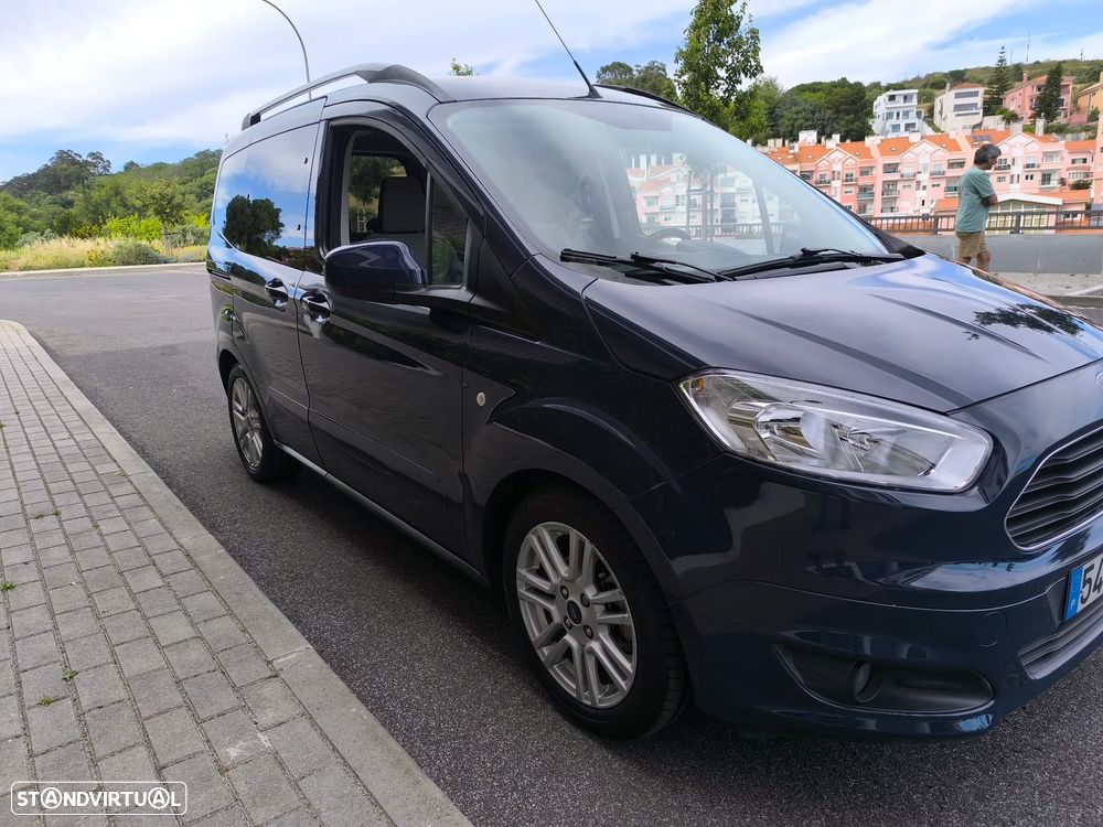 Ford Tourneo Courier 1.0 EcoBoost Titanium - 14