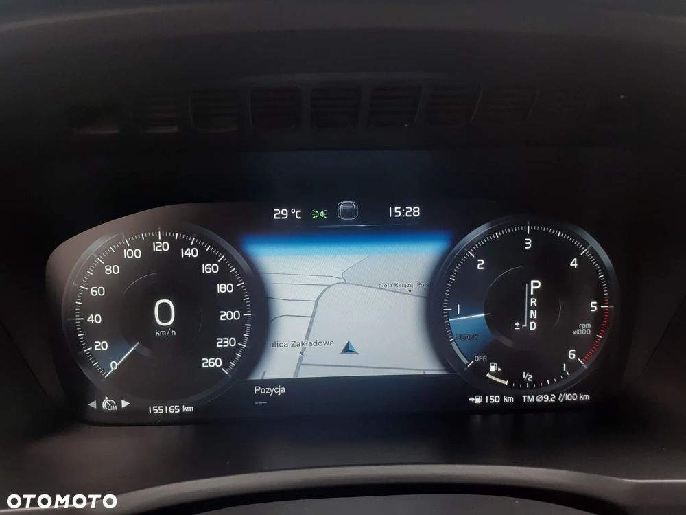 Volvo XC 90 D4 FWD R-Design 7os - 13