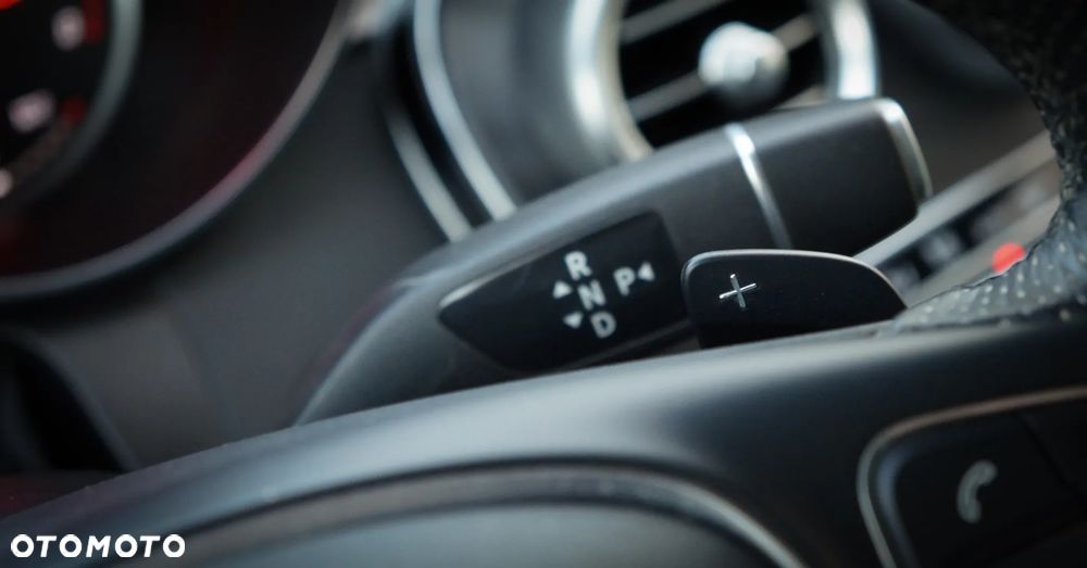 Mercedes-Benz Klasa C 300 9G-TRONIC AMG Line - 20