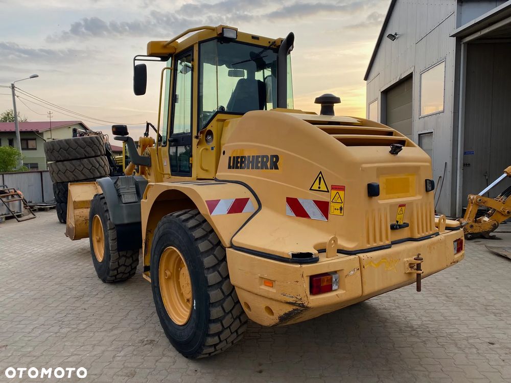 Liebherr L524, ŁYŻKA + WIDŁY, SZYBKOZŁĄCZE, Z NIEMIEC, WZOROWO UTRZYMANA - 9