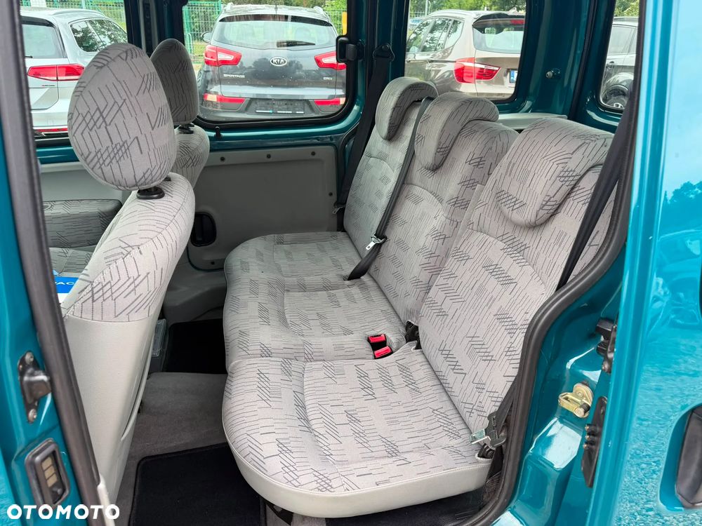 Renault Kangoo 1.6 16V Alize - 15