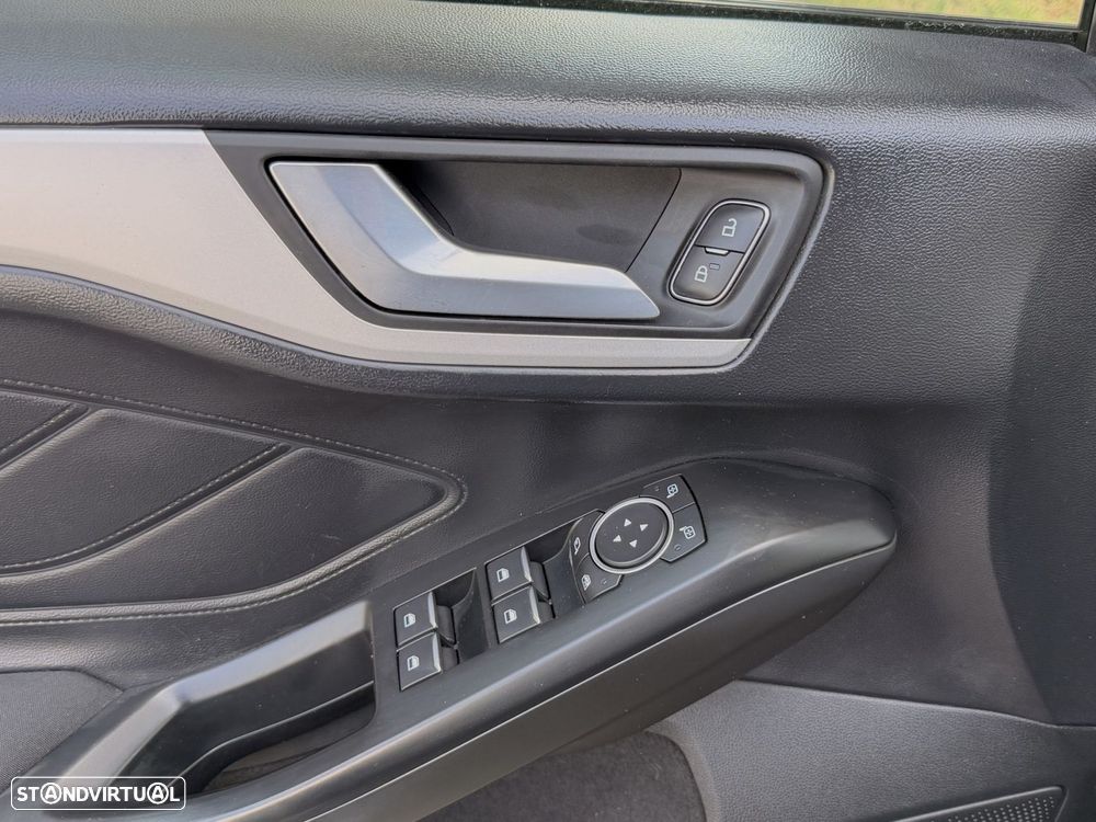 Ford Focus SW 1.5 TDCi EcoBlue Connected Aut. - 21