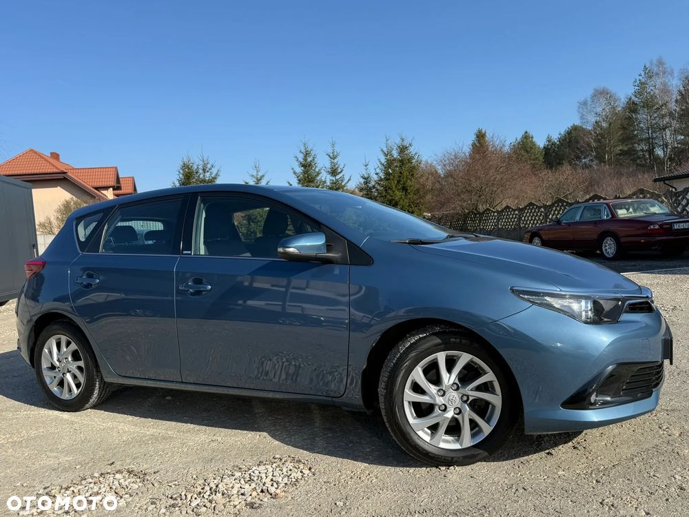 Toyota Auris 1.2 Turbo Edition S+ - 4