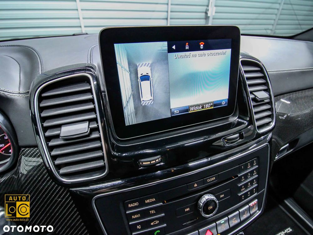 Mercedes-Benz GLS - 23